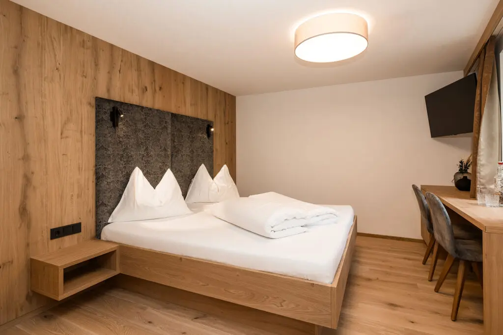 Doppelzimmer Bergseite ohne Balkon - Zimmer in Großarl