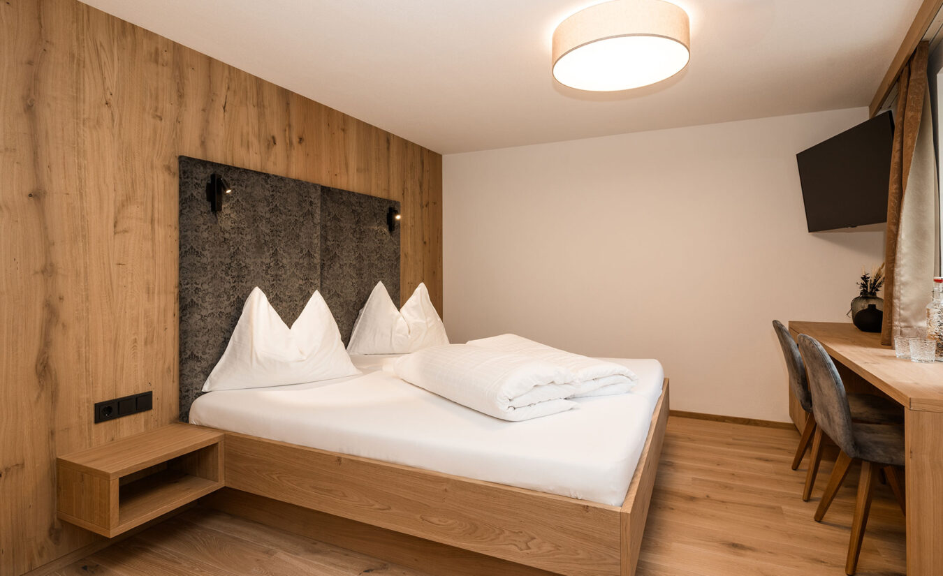 Doppelzimmer Bergseite ohne Balkon - Zimmer in Großarl