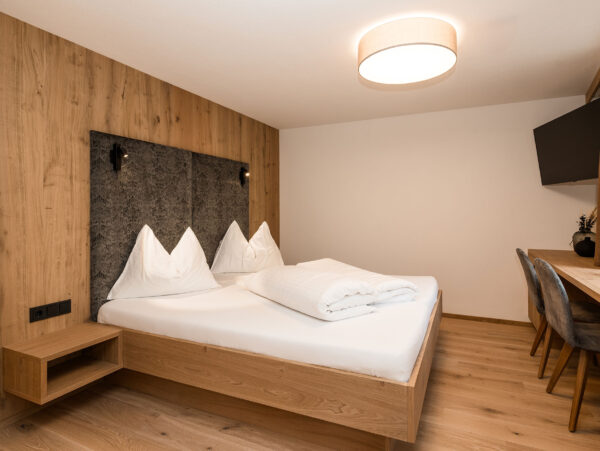 Doppelzimmer Bergseite ohne Balkon - Zimmer in Großarl