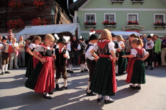 musikantenroas-volkstanzgruppe-grossarltal-gross
